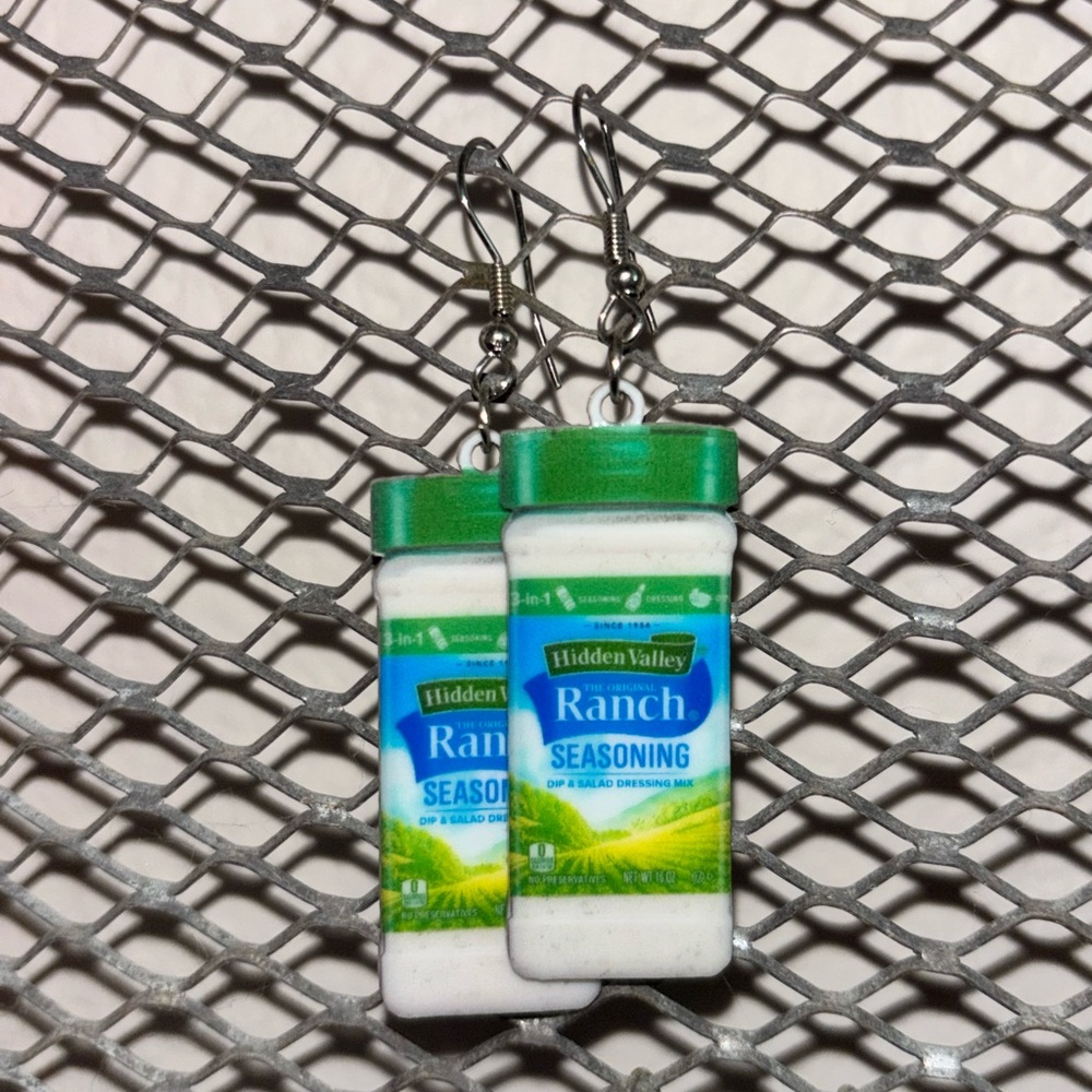 Cute Funny ‘ranch’ earrings. Lite weight !